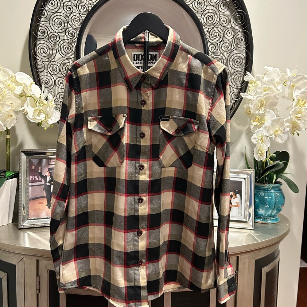 DIXXON women's Beige & Black Plaid Snap on Button-Up Shirt